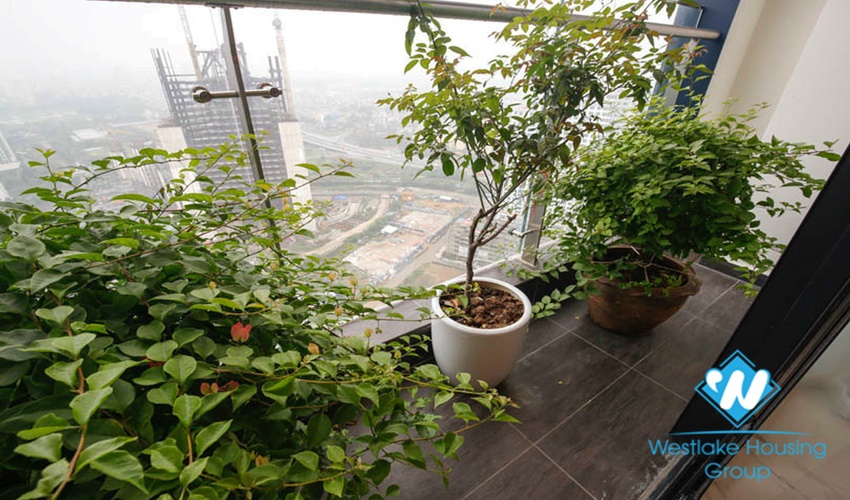 Two-storey apartment with four bedrooms, fully furnished, new furniture, Sunshine City for rent